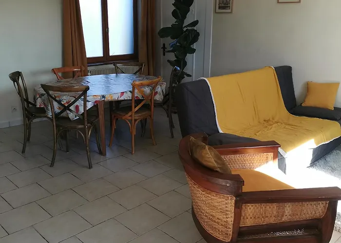 Idéalement Situé Aux Portes De Bayeux * Monceaux-en-Bessin